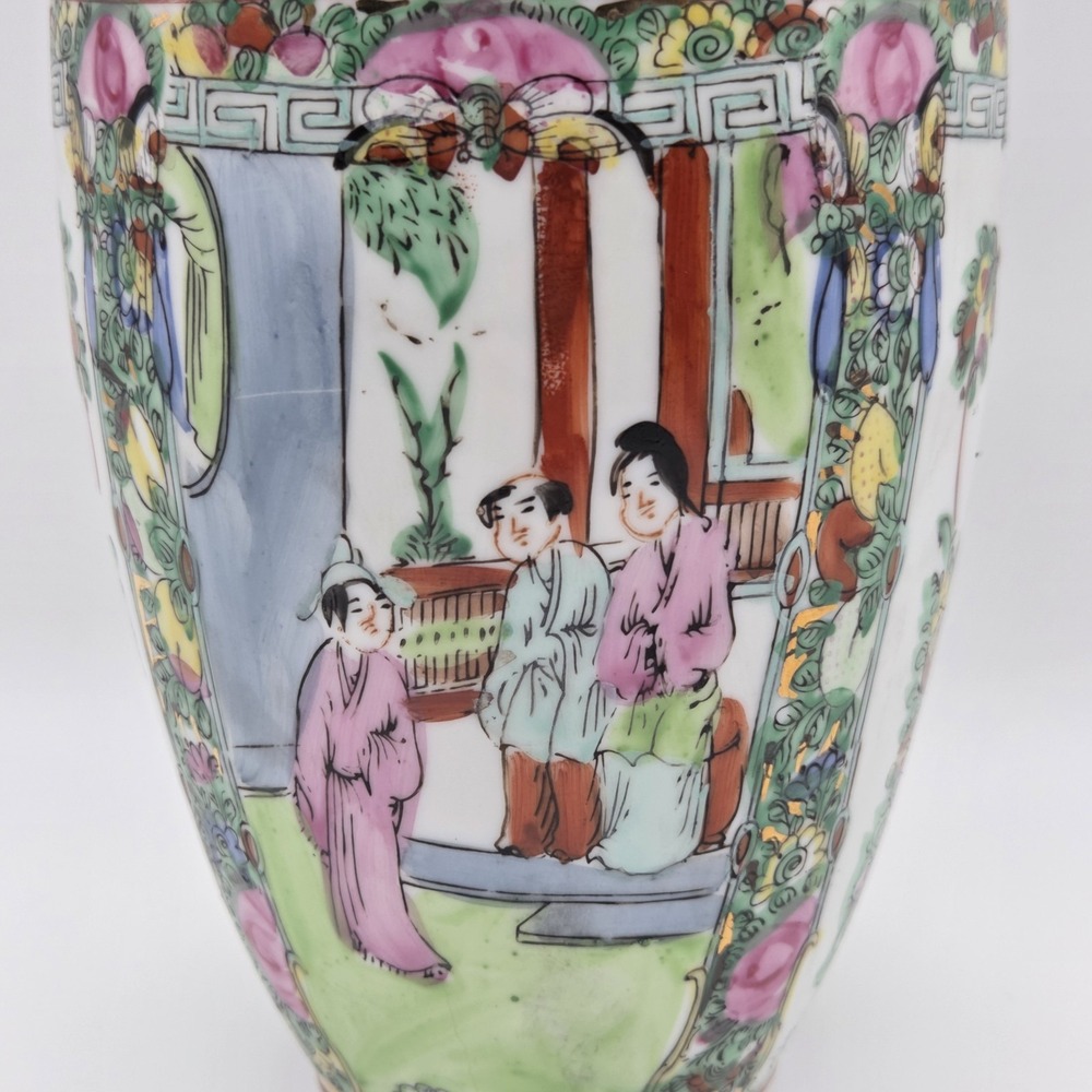 Vintage Chinese Rose Medallion Famille Porcelain Vase Floral Court Gold Trim 10" - Picture 4 of 16